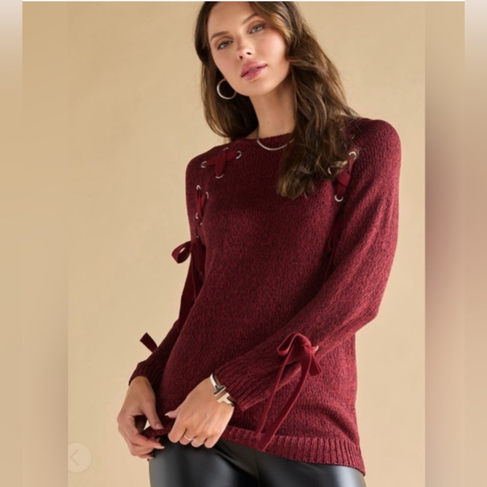 New Francesca’s Galilea Lace Up Pullover Burgundy Sweater With Ribbon Detail